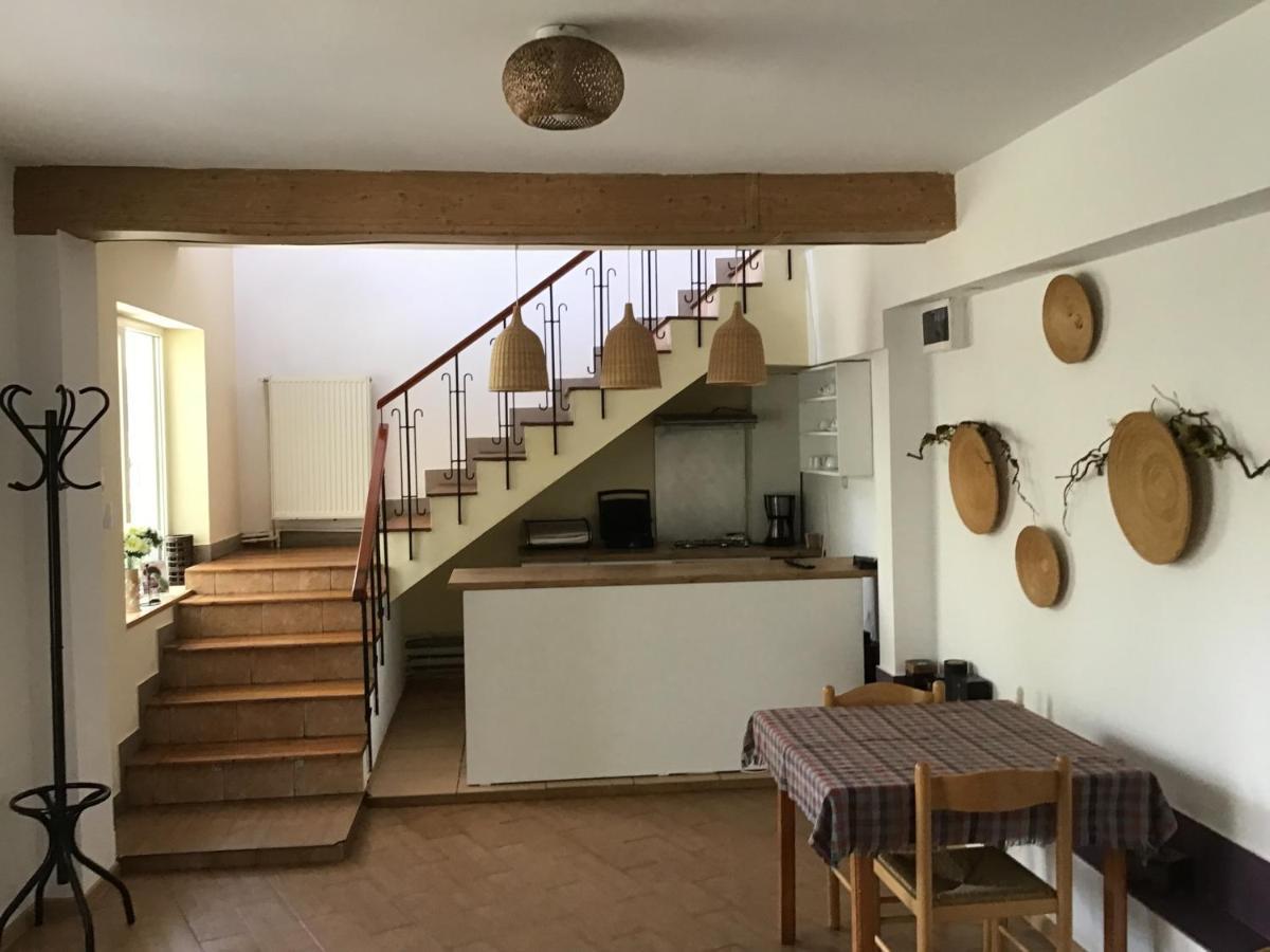 Villa Siret Sendreni Экстерьер фото